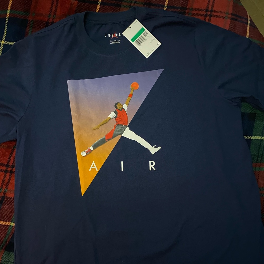 NIKE AIR JORDAN 1 Classic MJ photo T-shirt from 1984 “Chicago Skyline”